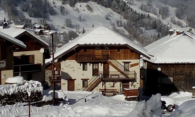 Valmorel Apartment | Chalet close to the ski slopes