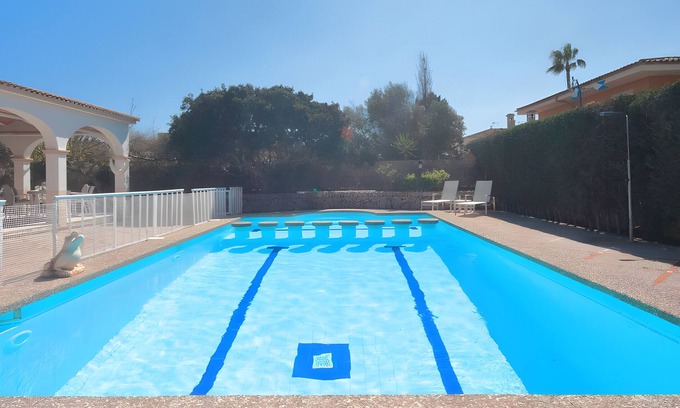 Sa Rapita Ski Chalet | Chalet 'Can Canto Mediterranea X 6 Pax' with Private Pool, Wi-Fi and Air Conditioning