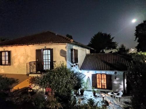 Mar del Plata House | Chalet Caserón de Tejas, Amplia y confortable casa para hasta 11 huéspedes