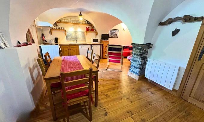 Villarabout Apartment | Chalet Chardons - Apartment located 4km from the slopes