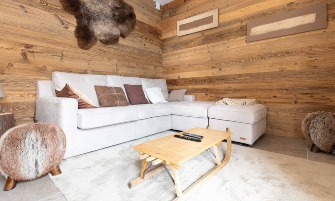 Saint-Sorlin-d'Arves Ski Chalet | Chalet Choseaux **** for 6 people