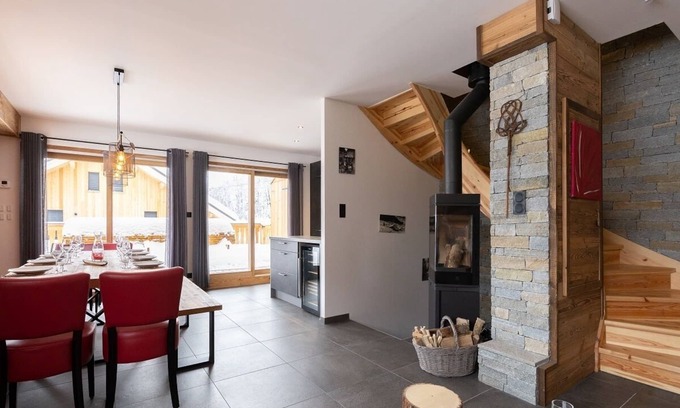 Saint-Sorlin-d'Arves Ski Chalet | Chalet Choseaux **** 12 people