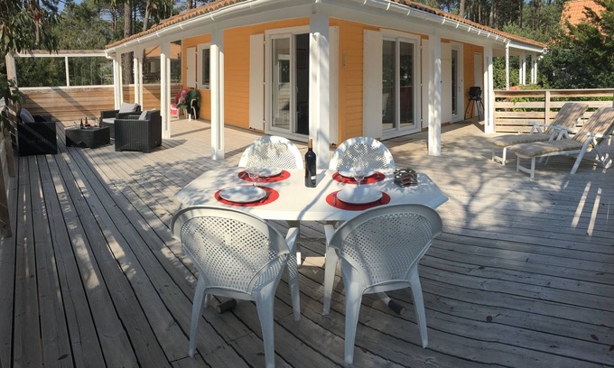Le Porge Ski Chalet | Chalet-Comfort-Private Bathroom-Terrace-Village 4 étoiles