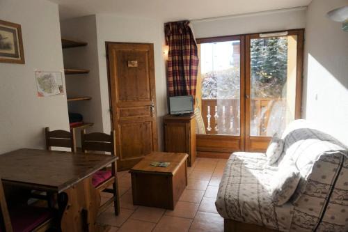 Orcieres-Merlette Apartment | Chalet D'orcieres - 2 Pièces 4 personnes MAE-2812