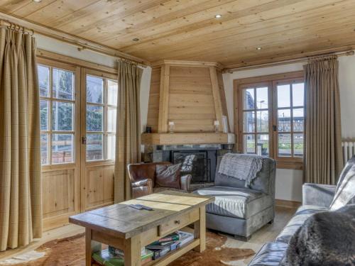 Megeve Ski Chalet | Chalet de Charme 4 Chambres, Balcons, Jardin, Proche Centre et Télécabine Megève - FR-1-453-12