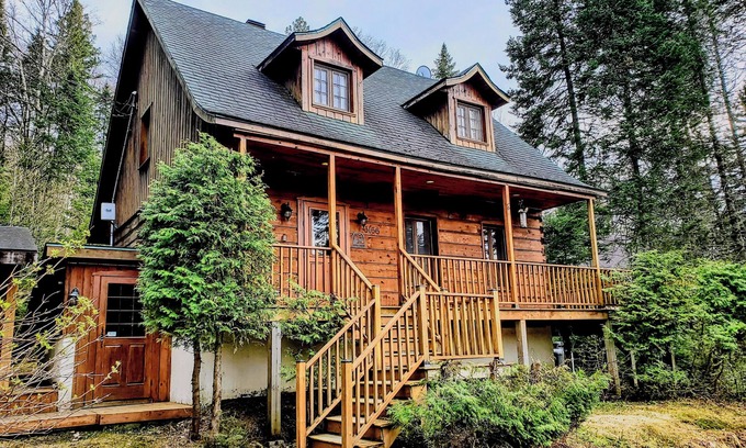 Saint-Faustin-Lac-Carre Ski Chalet | Chalet des Sources