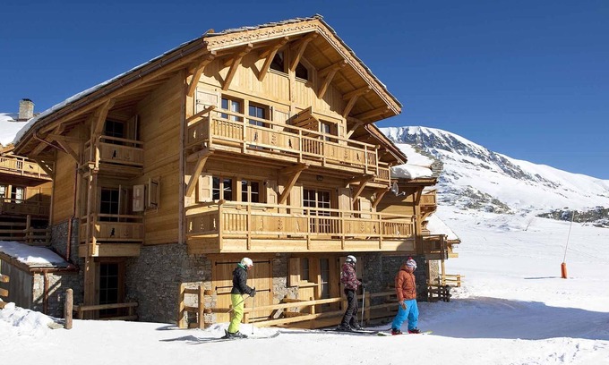 Cognet Ski Chalet | Chalet directly on the ski slope