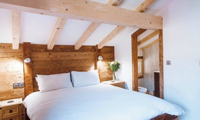 Saint-Jean-dʼAulps Ski Chalet | Chalet Dranse ski/bike - Mountain Voyages