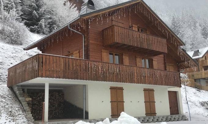 Station de Drouzin le Mont Ski Chalet | Chalet du Col du corbier