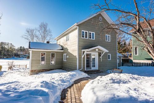Chertsey Ski Chalet | Chalet du Lac Lafond