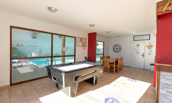 Saint-Jean-d'Arves Ski Chalet | Chalet Ensoleillé 5 Minutes des Pistes | Piscine