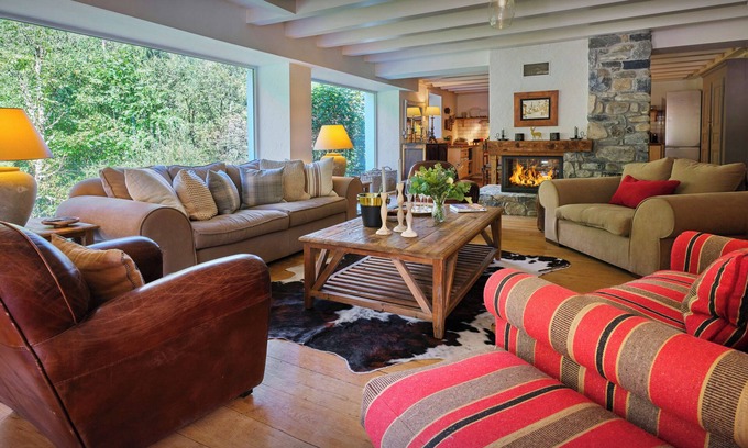 Saint-Jean-dʼAulps Ski Chalet | Chalet Fleur d'Aulps - Secluded holiday for 12 with spa - OVO Network