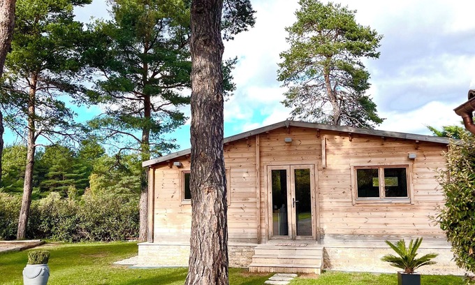 Plan-d'Aups-Sainte-Baume Ski Chalet | Chalet au Calme Avec Piscine et Grand Jardin