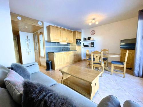 Saint-Martin-de-Belleville Apartment | Chalet Adele - Appartement 4 personnes situé en bord de piste St Martin de Belleville MAE-5684