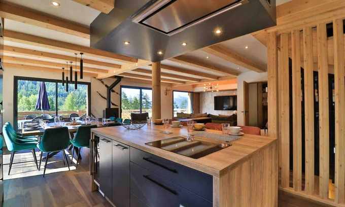 Les Orres Ski Chalet | Chalet Haut de Gamme 4* for 12pers with Jaccuzzi, Sauna+Gym