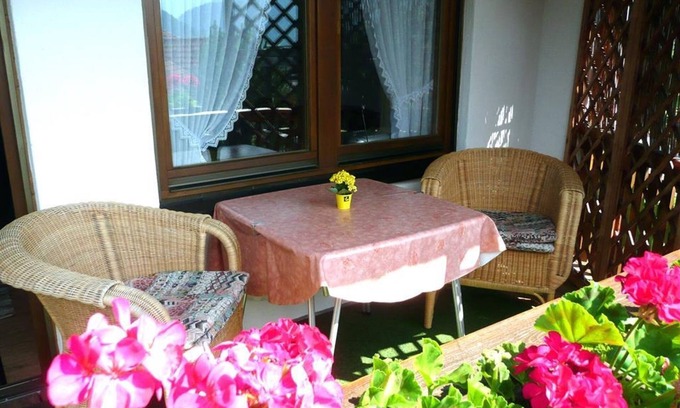 Vorderhindelang Apartment | Chalet Hirschberg - Apartment Alpenblick