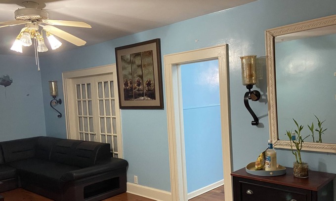 Bellmore Apartment | Chalet Home, Central Location: Nassau, Long Island NY