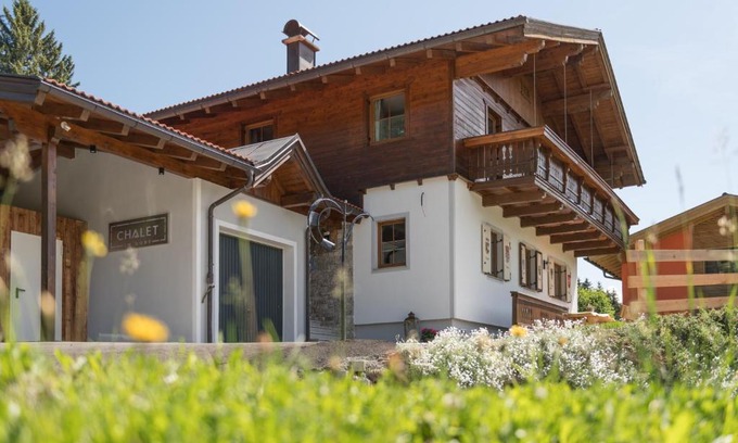 Goldegg House | Chalet im Dorf