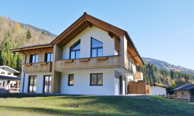Saalbach Ski Chalet | Chalet in Saalbach near Ski Lift and Sauna