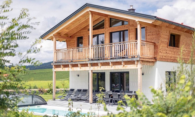 Inzell Ski Chalet | Chalet in Inzell with Pool & Alpine Views