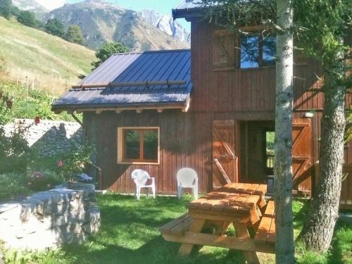 Celliers Ski Chalet | Chalet in La Léchère near Ski Lift