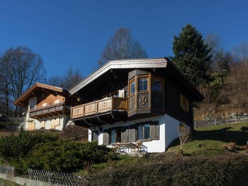 Piesendorf Ski Chalet | Chalet in Piesendorf by Nagelköpfl Slopes