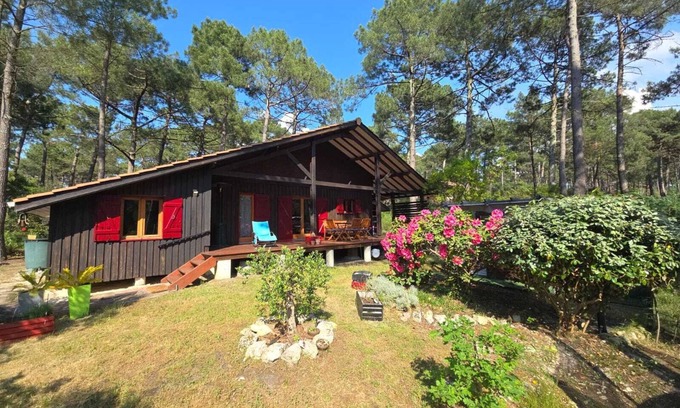 Maubuisson Ski Chalet | CHALET in the forest. JACUZZI PRIVE. SOUTH-FACING TERRACE. Close to cycle path