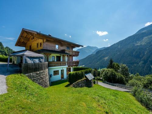Wald im Pinzgau Apartment | Chalet in Wald near Zillertal Ski Area