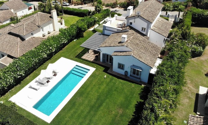 San Roque Villa | Chalet Independiente Sotogrande Alto