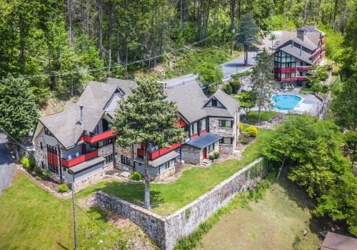 Gatlinburg Hotel | Chalet Inn