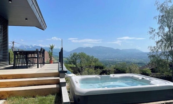 Bonne Ski Chalet | Chalet Jacuzzi & Sauna - Entre Lacs & Montagnes