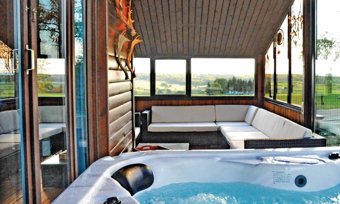Somme-Leuze House | Chalet La Branche in Somme-Leuze is located near Durbuy at the foothills of the Ardennes.