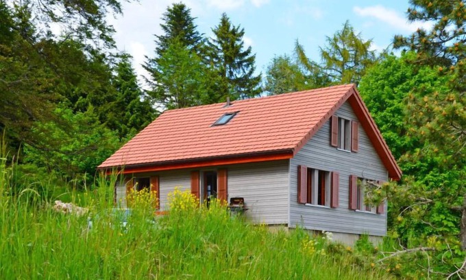 Bullet House | Chalet la Frêtaz by Interhome