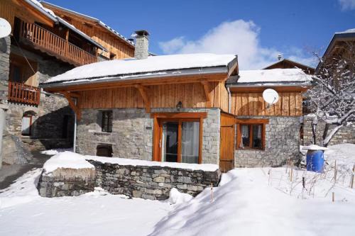 Saint-Marcel Ski Chalet | Chalet La Petite Maison
