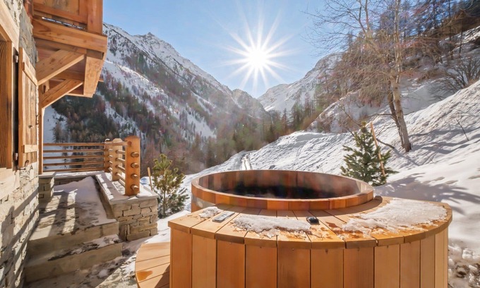 Grimentz Apartment | Chalet Larchwood by Mrs Miggins 6