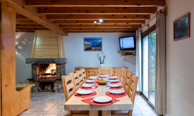 Cauterets Ski Chalet | Chalet le petit ours brun, spa et sauna, parking privé