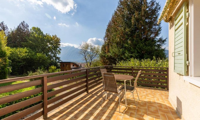 Aix-les-Bains Ski Chalet | Chalet Les Tourelles