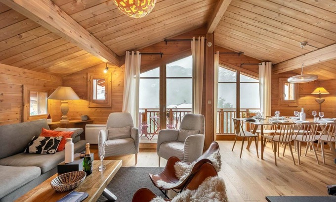Saint-Marcel Ski Chalet | Chalet Lola - Four Bedroom Chalet, Sleeps 10