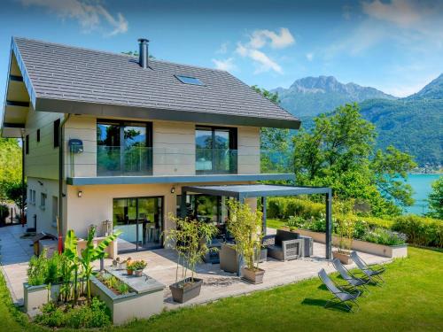 Chaparon Villa | Chalet Lomatika - OVO Network