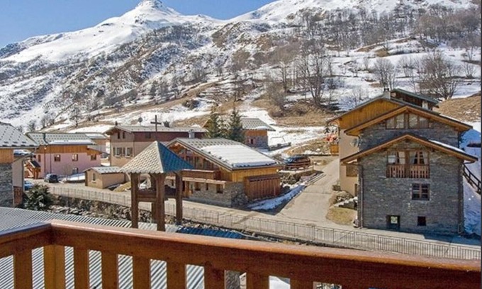 Le Bettaix Ski Chalet | Chalet Mani