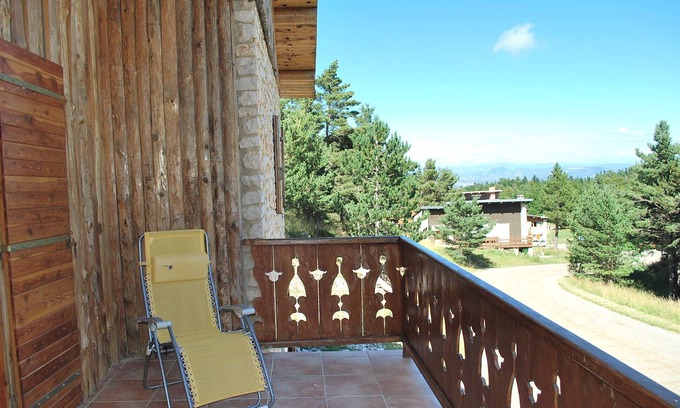 Mont Serein Ski Chalet | Chalet 'Mont Ventoux' with Mountain View, Private Terrace and Private Garden