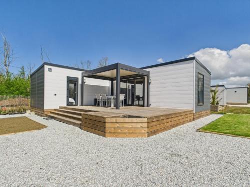 Saint-Gilles-Croix-de-Vie Ski Chalet | Chalet neuf pour 6 avec piscine chauffée à l'année