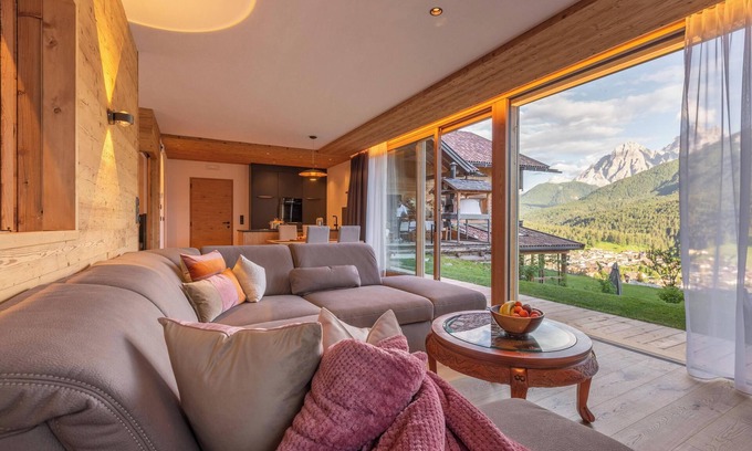 Valle San Silvestro Ski Chalet | Chalet Panorama Himmelreichhof with Mountain View, Shared Pool & Wi-Fi