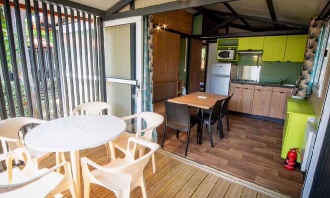Serignan Ski Chalet | Chalet - Parc aquatique - ccahfea