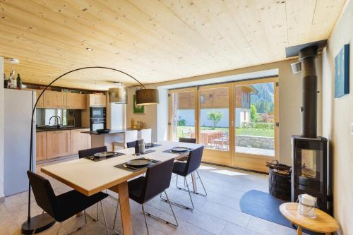 Argentiere Ski Chalet | Chalet Plein Centre - Savoyard Moderne - Happy Rentals