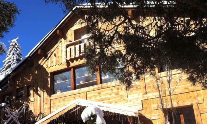 Formigueres Bed & Breakfast | Chalet Pomme de Pin 5 chambres 12 à 14 personnes
