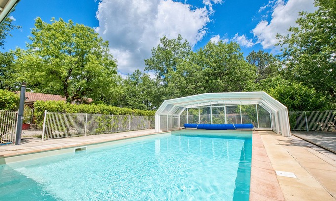 Salignac-Eyvignes House | Chalet Rapiette – wheelchair accessible, shared heated pool, Périgord Noir