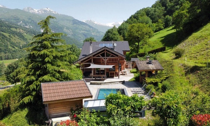 Bourg-Saint-Maurice Ski Chalet | Chalet Savoyard D'exception Avec Piscine Chauffée