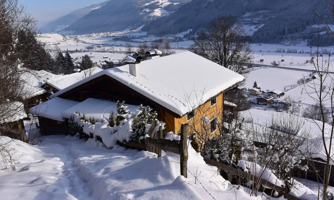 Bramberg am Wildkogel Ski Chalet | Chalet Schöne Aussicht: luxuriously furnished chalet with a magnificent view!