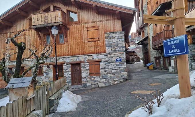 Montchavin Ski Chalet | Chalet sleeps 20 Skis-on, Historic Village of Montchavin (LA PLAGNE)